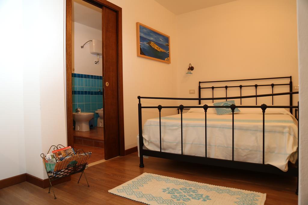 B&B Tre - Rooms & Relax Oristano Quarto foto