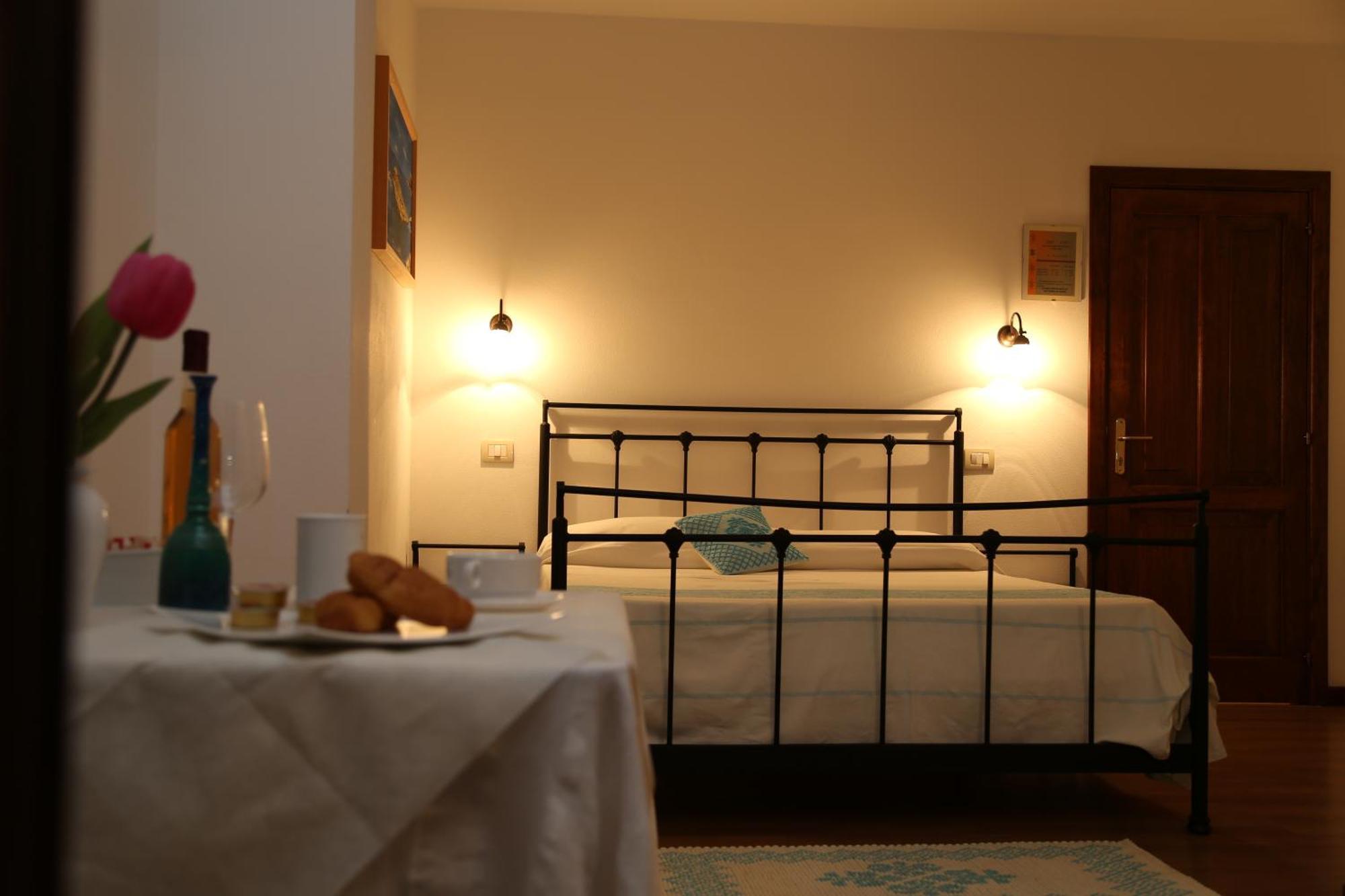 B&B Tre - Rooms & Relax Oristano Quarto foto