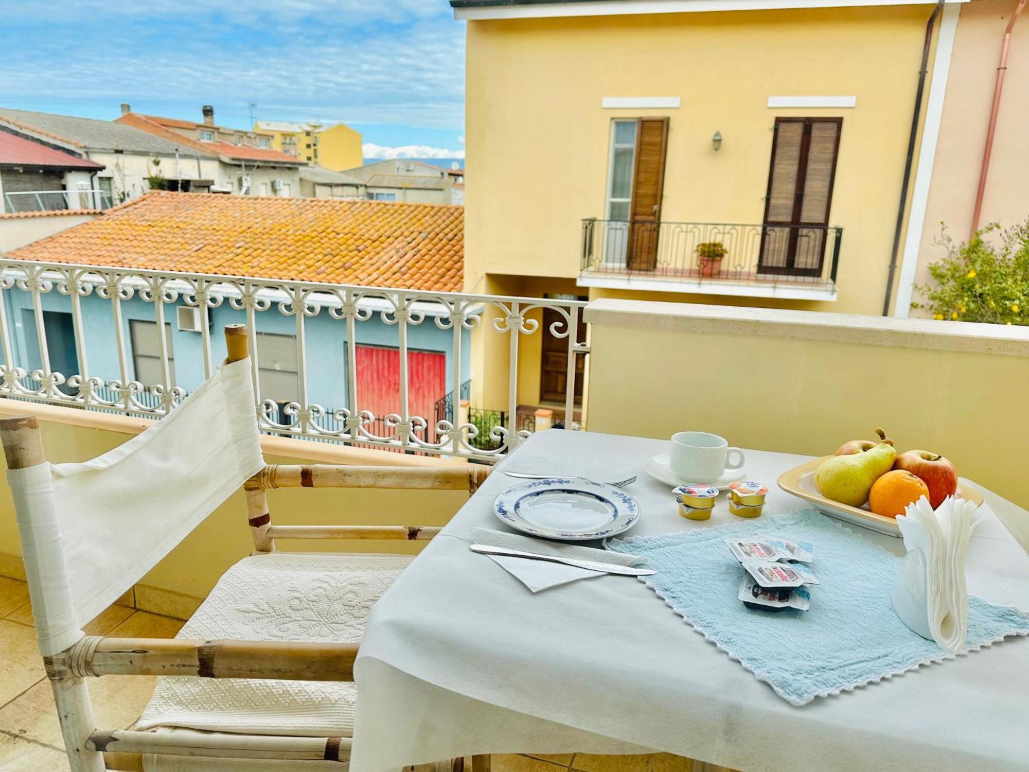 B&B Tre - Rooms & Relax Oristano Exterior foto