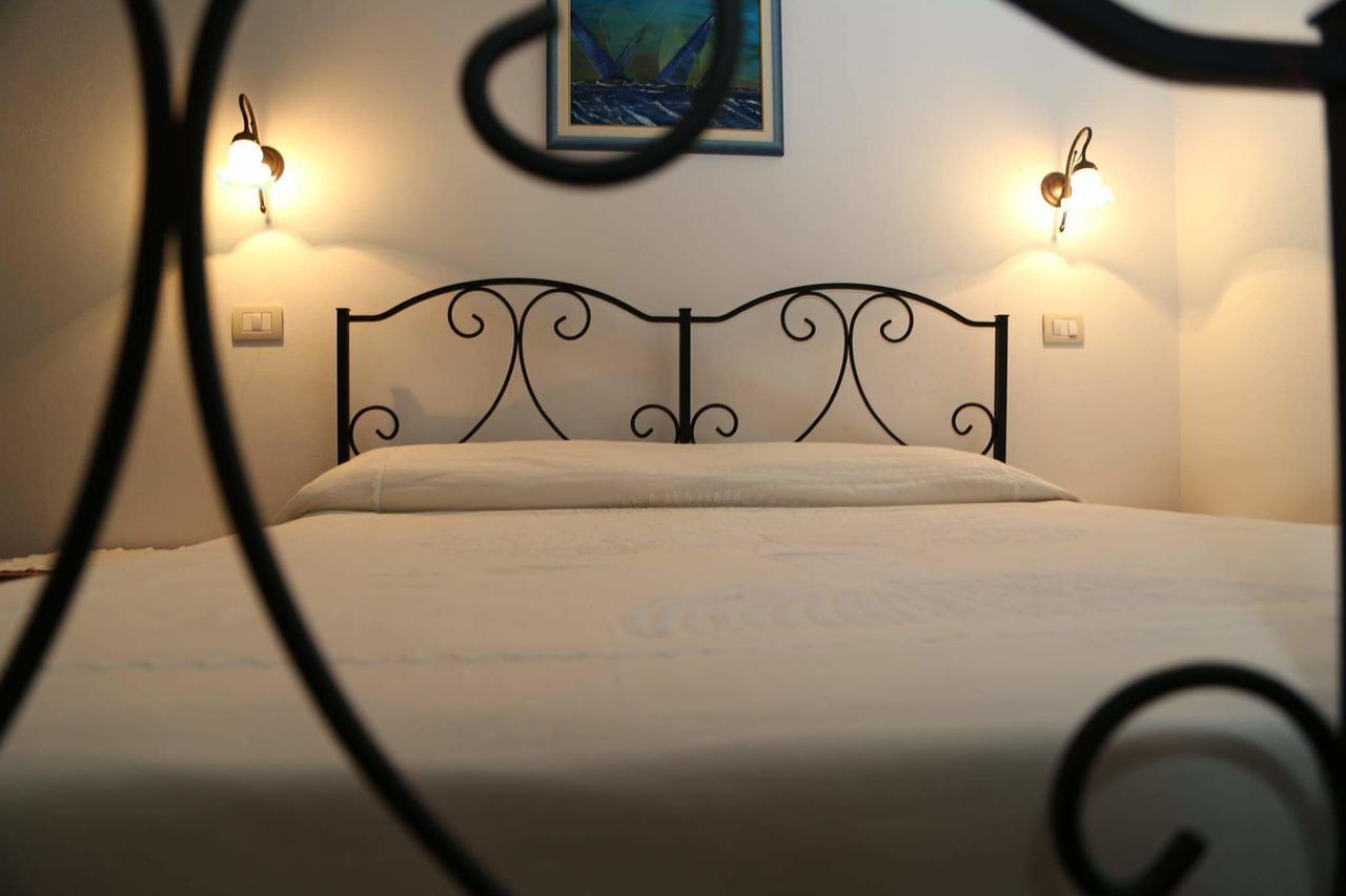 B&B Tre - Rooms & Relax Oristano Exterior foto